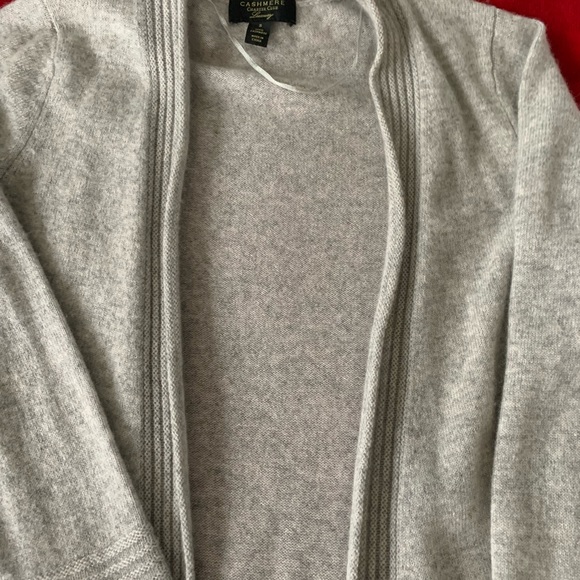 Soft grey cashmere sweater from Macy-worn a couple times - Picture 3 of 5